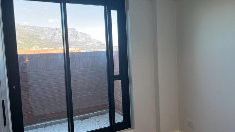 2 Bedroom Property for Sale in Paarden Eiland Western Cape